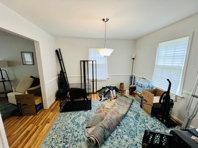 Building Photo - Charming 4-Bedroom Home with Ample Space and Modern Amenities