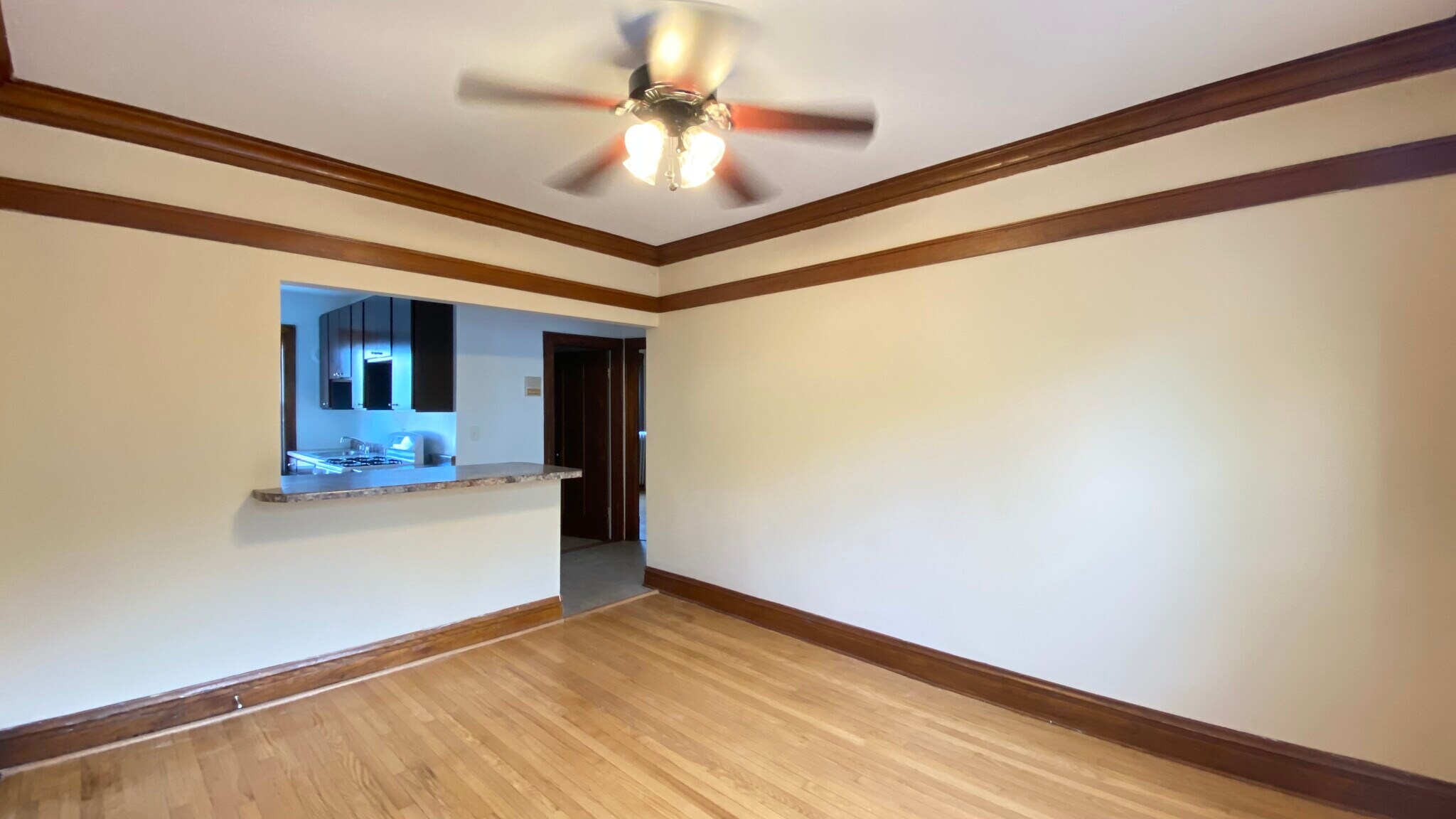 Building Photo - 4451 W Dickens Ave