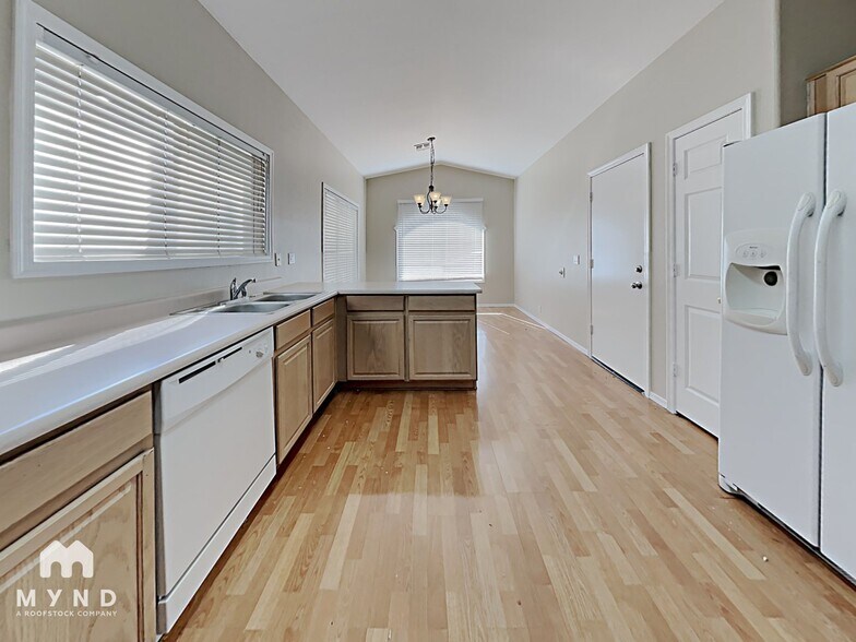 Building Photo - 3310 W Tina Ln