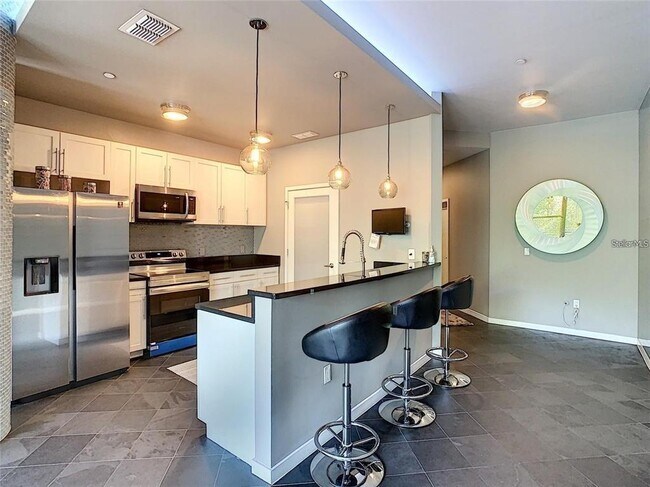 Building Photo - 1 S Eola Dr