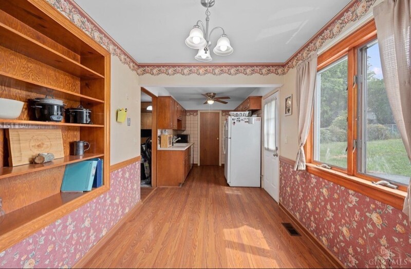 Building Photo - 1002 Stanwood Dr