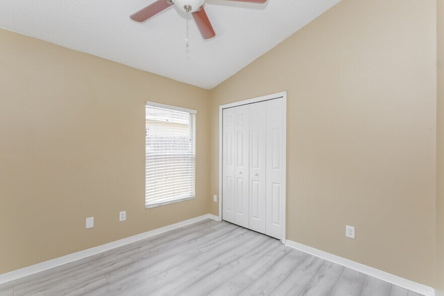 Building Photo - 6719 Summer Cove Dr