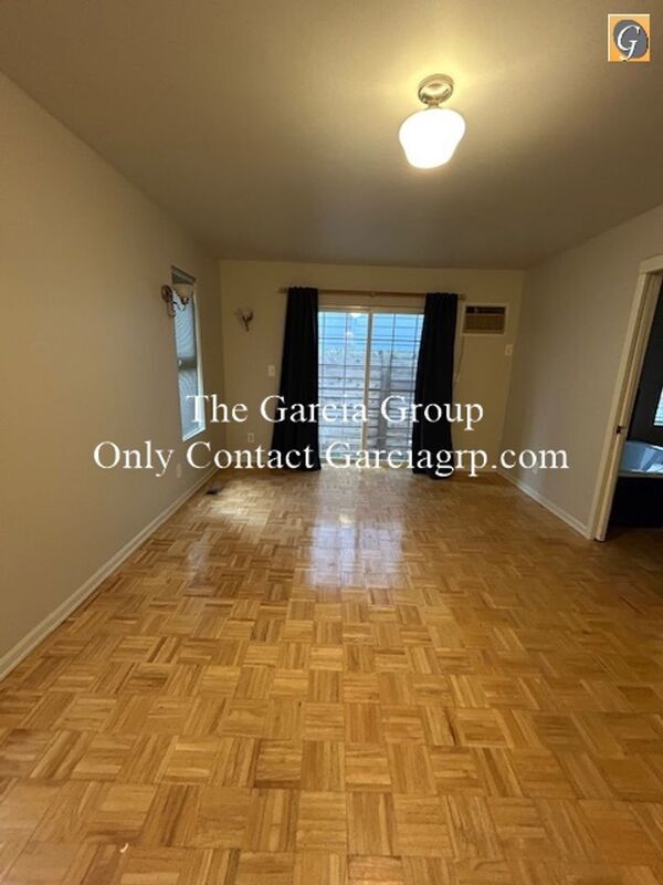 Building Photo - 3326 SE 28th Pl