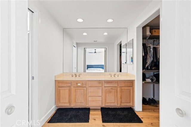 Building Photo - 3861 Fenley Dr