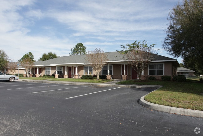Primary Photo - Wood Park Pointe
