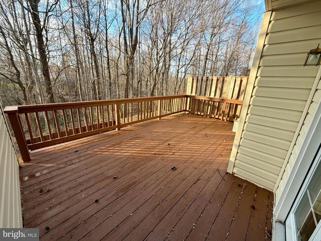 Building Photo - 540 Bridgeport Pl