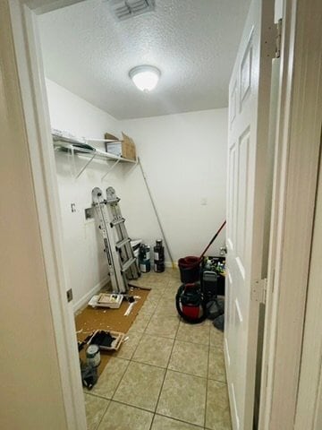 Building Photo - 1600 Mayaro Ct