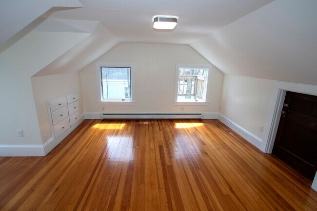 Building Photo - 85 Belknap St