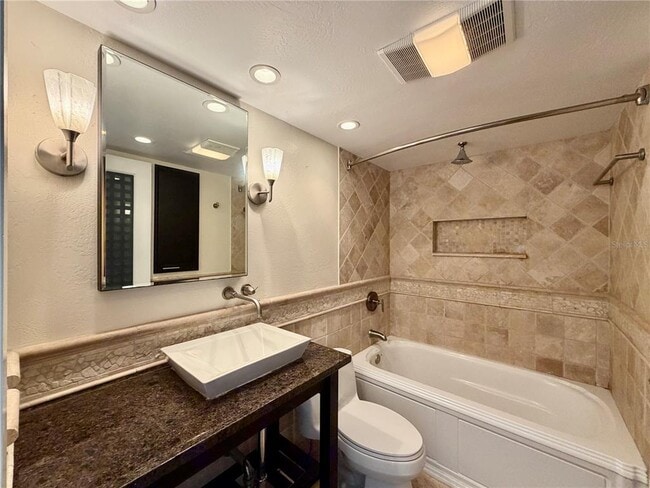 Building Photo - 1320 Pelican Creek Crossing
