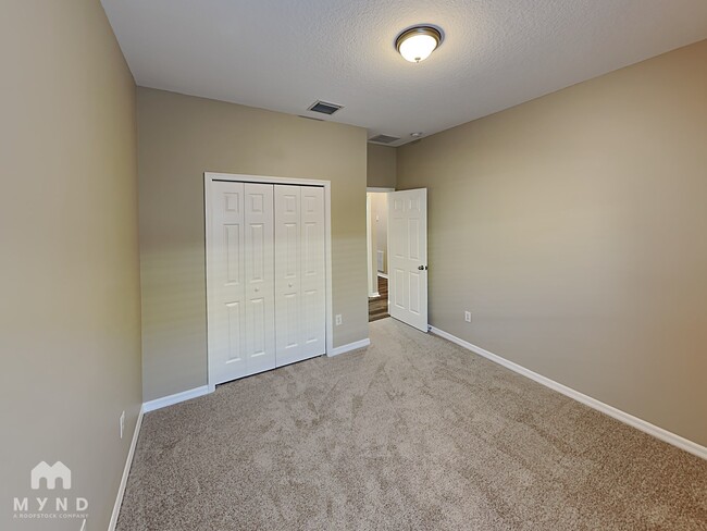 Building Photo - 10121 Celtic Ash Dr