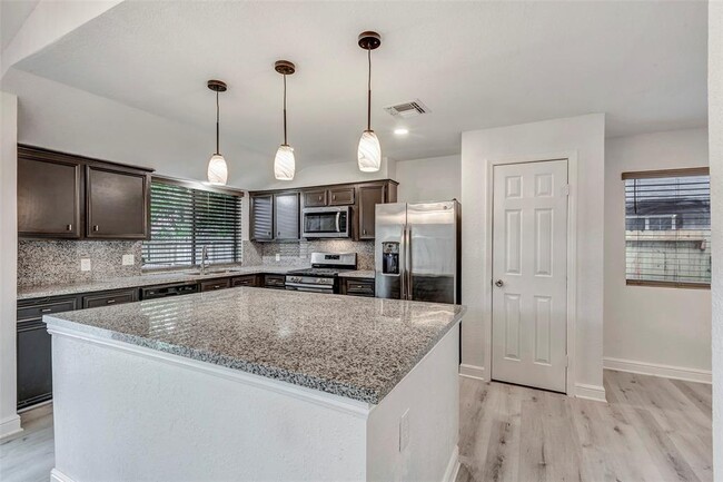 Building Photo - 10618 Sageberry Dr