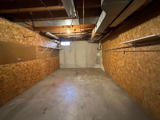 Building Photo - Single Family Home in Alto!