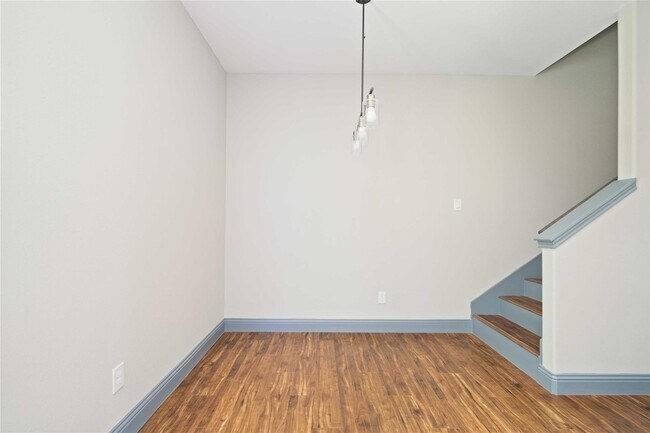 Building Photo - 4506 Mayflower St