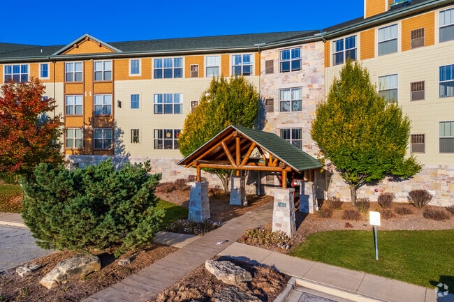 Building Photo - The Lodge