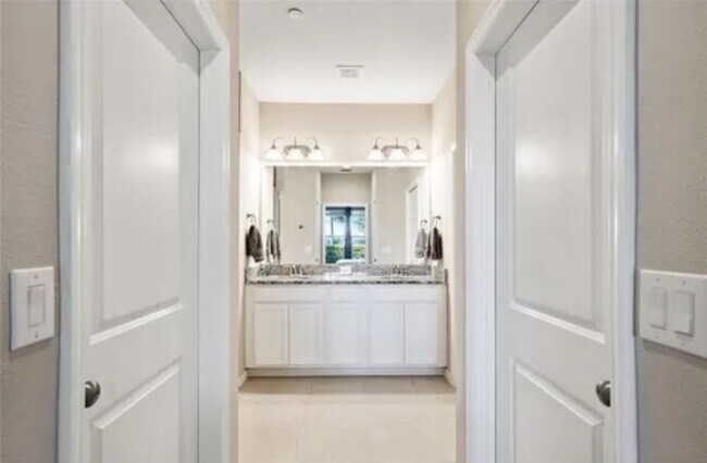 Building Photo - 13731 Messina Loop