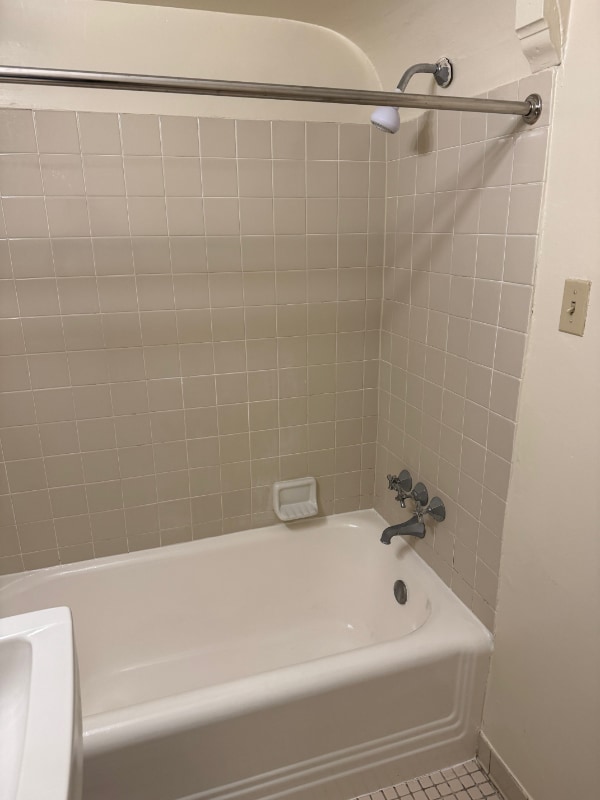 Building Photo - 1049 Goodrich Ave