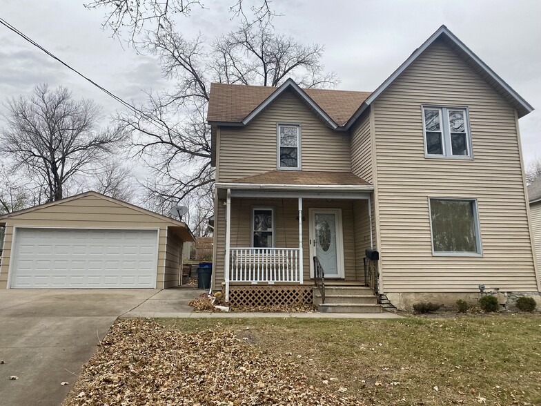 Front - 436 Glendale St