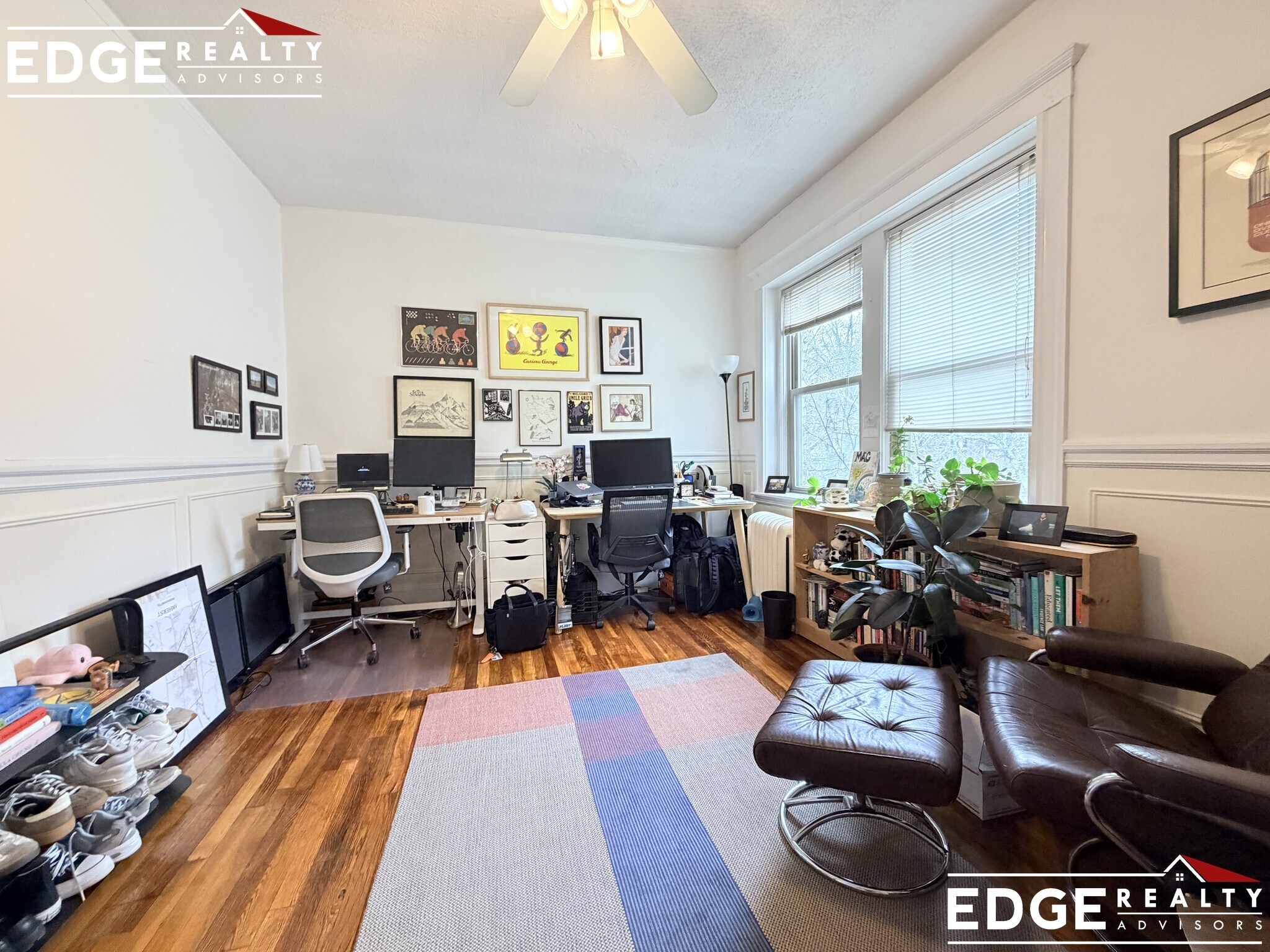 Building Photo - 264 Kelton St