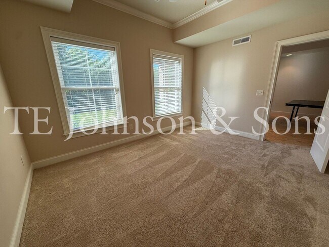 Building Photo - 5540 Brookberry Farm Rd
