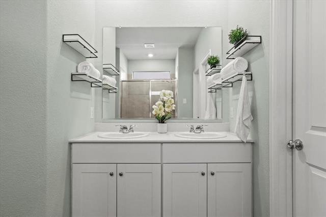 Building Photo - 3623 Honey Daisy Dr