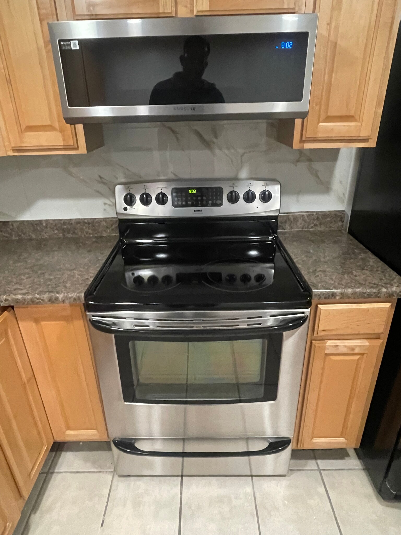 Building Photo - 221 E Nicoletti Dr