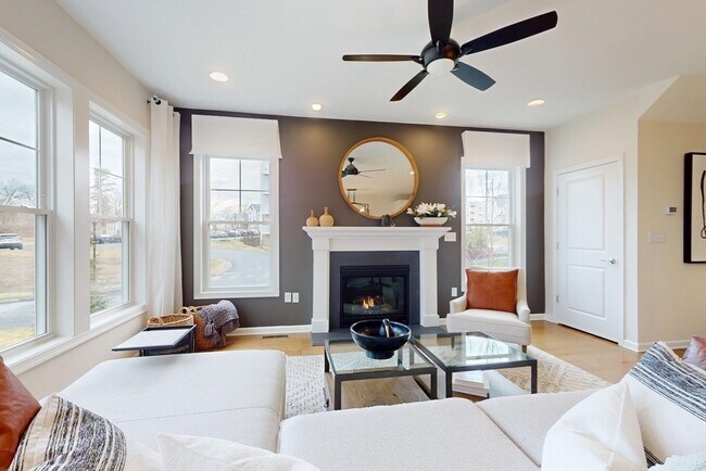 Building Photo - 129 Cold Brk Dr