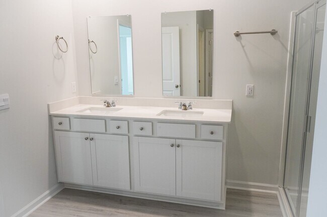 Building Photo - Available Soon!