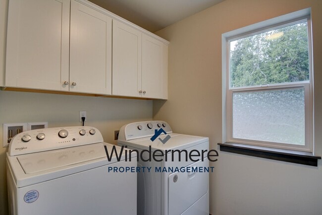 Building Photo - 3 Bed 3 Bath Home in Admirals Cove