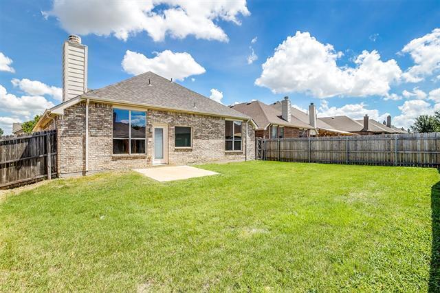 Building Photo - 2692 Lake Ridge Dr