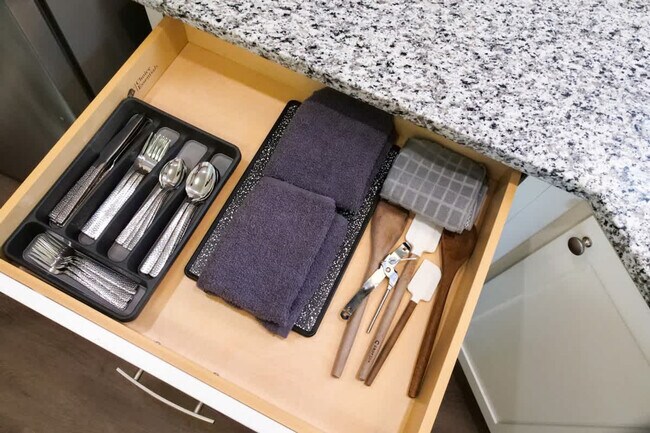 Building Photo - 3582 Silsby Rd