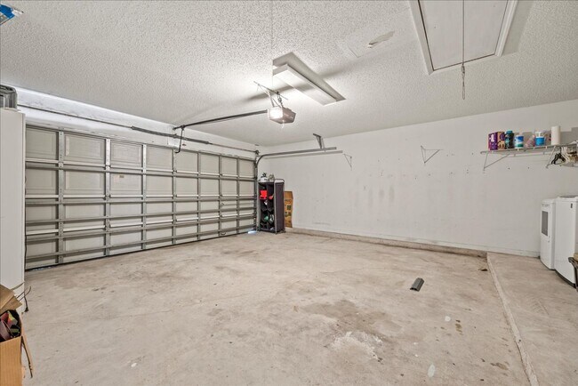 Building Photo - 1073 Stocks St