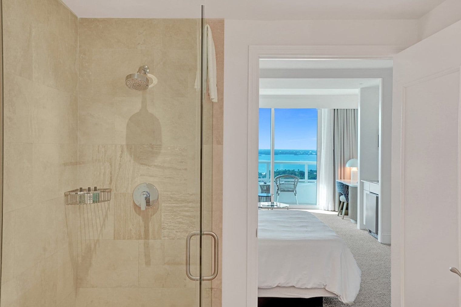 Building Photo - 4390 Collins Ave