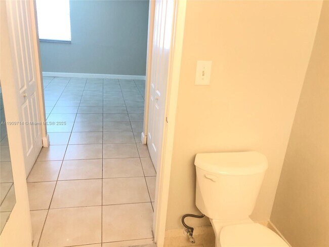 Building Photo - 4637 NW 97th Ct