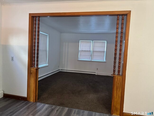 Building Photo - 704 Highland Ave