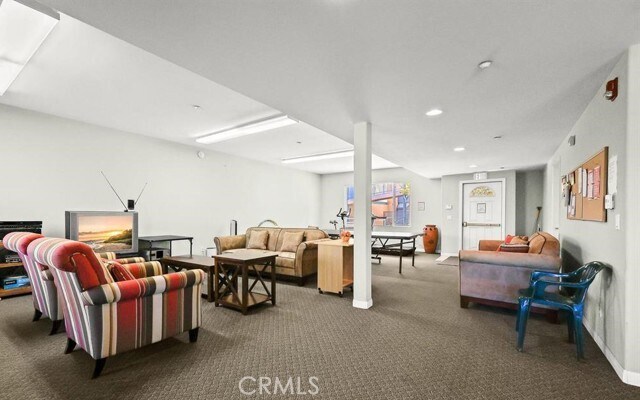 Building Photo - 1126 W Duarte Rd