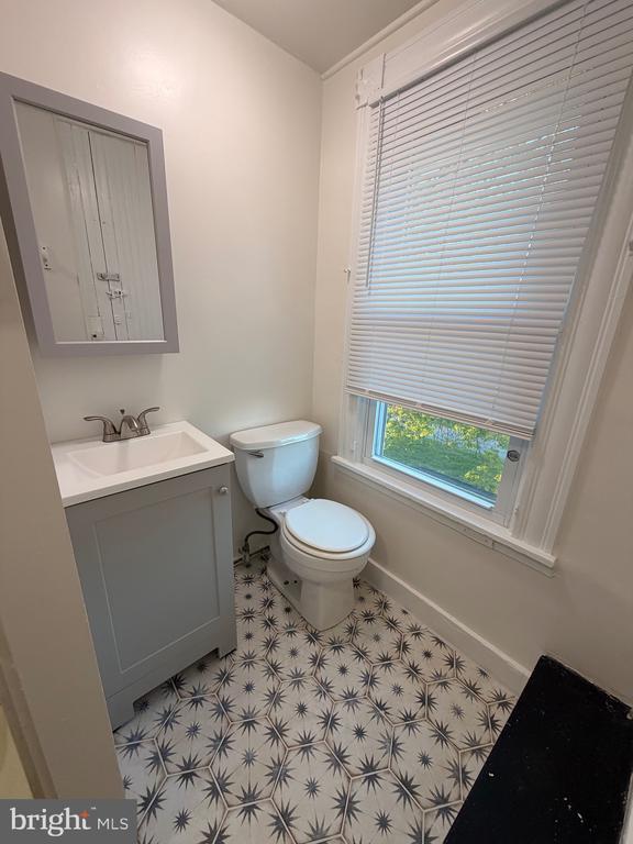 Building Photo - 15 Wolf Ave