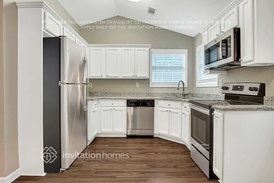 Building Photo - 9170 Jefferson Ave SW