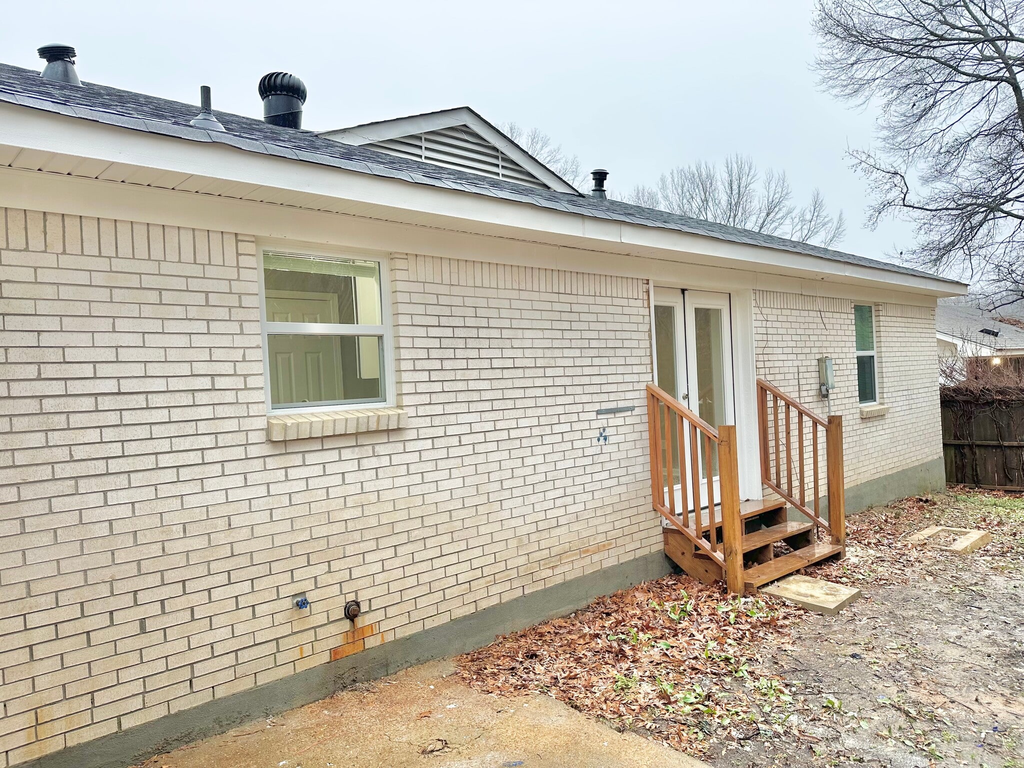 Building Photo - 3756 Vanderwood Dr