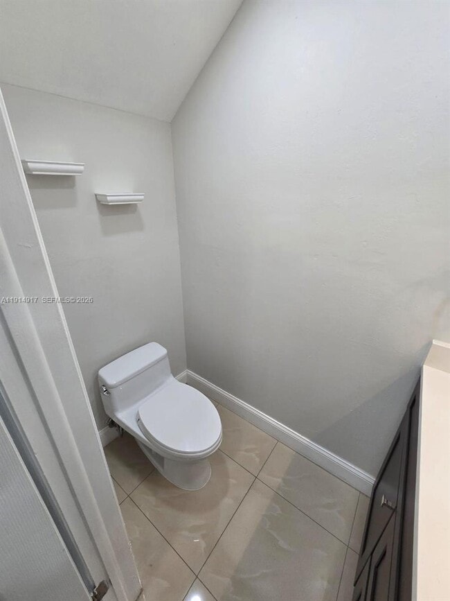 Building Photo - 6395 SW 136th Ct