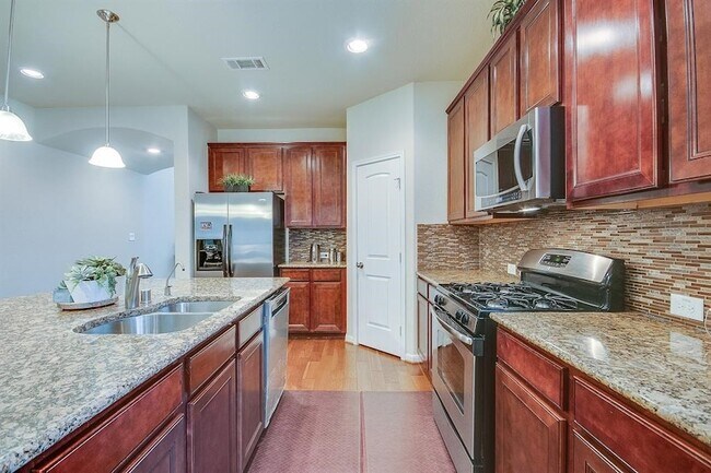 Building Photo - 17503 Fechser Ln