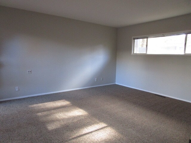 Building Photo - 15500 Del Gado Dr