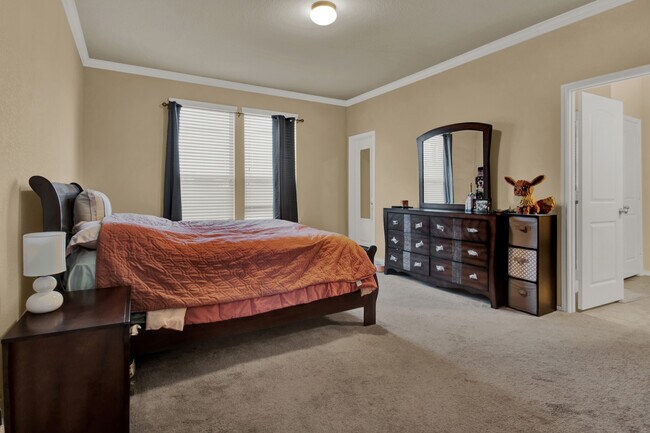 Master Bed - 9020 Misty Pine Dr