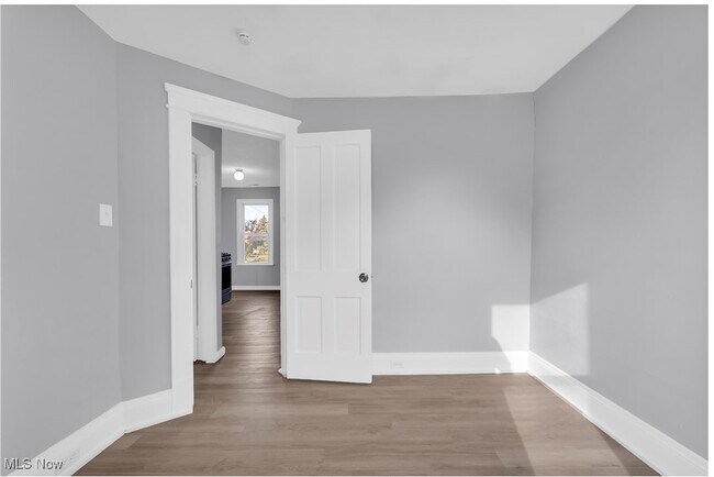 Building Photo - 11702 Brookfield Ave