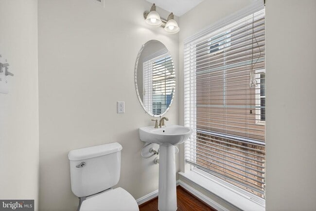 Building Photo - 3716 Foote St NE