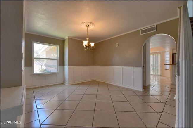 Building Photo - 1744 Gambel Quail Dr