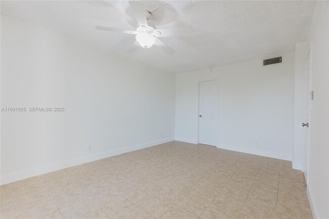 Building Photo - 1421 S Ocean Blvd