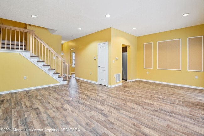 Building Photo - 707 Hatchery Ct