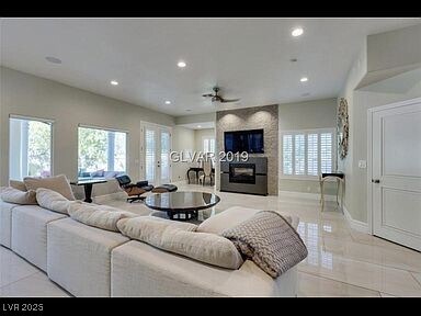 Building Photo - 2609 Sun Reef Rd