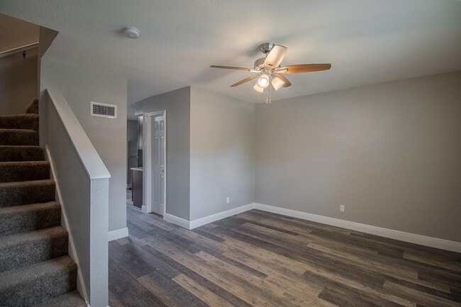 Building Photo - 339 Park Row Ave