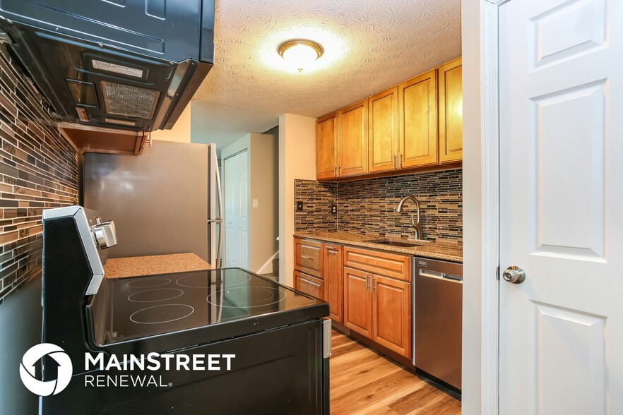 Building Photo - 4082 Platte Ave